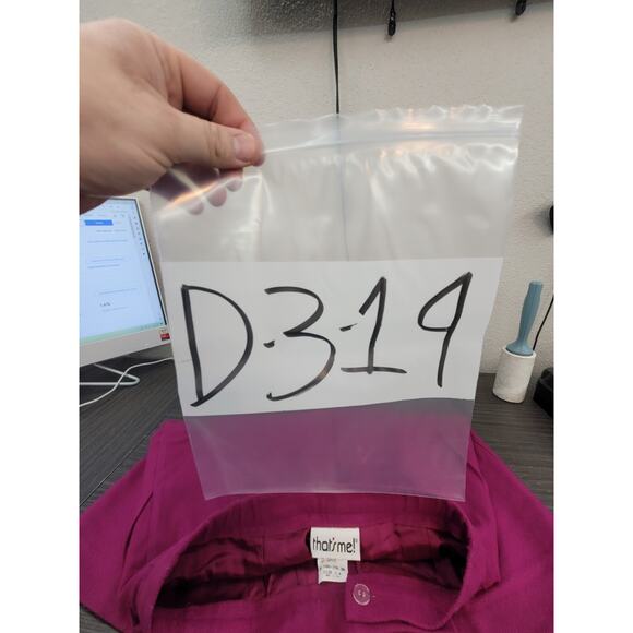 That's me! Womens Shorts Size 3/4 Pink High Waisted Pleated Wool Blend Vintage - Picture 14 of 14